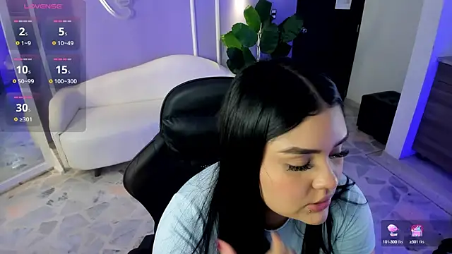 martinasaez online show from September 2025 08:24:02 PM