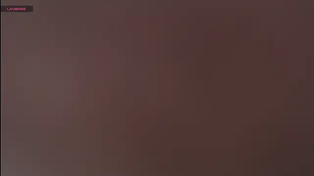 Snapshot of Sisirojas chatting on October 2025 08:11:02 PM Sisirojas online show from October 2025 08:11:02 PM
