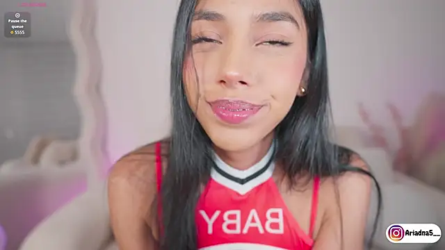 Ariadna5 online show from November 2025 04:46:01 AM