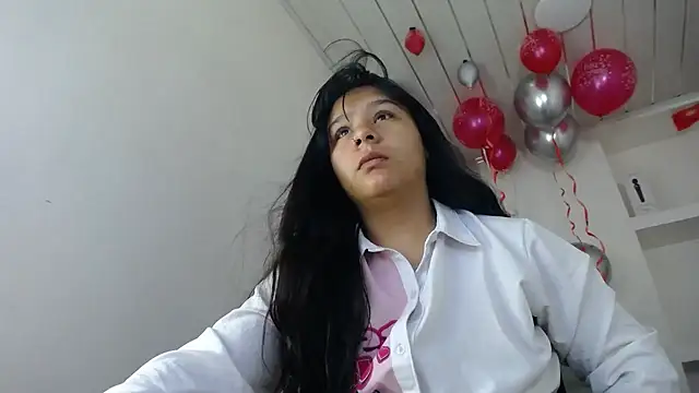 Snapshot of Charis_21 chatting on November 2025 09:13:01 AM Charis 21 online show from November 2025 09:13:01 AM