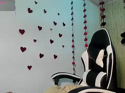 Charis 21 online show from February 2026 08:06:02 PM