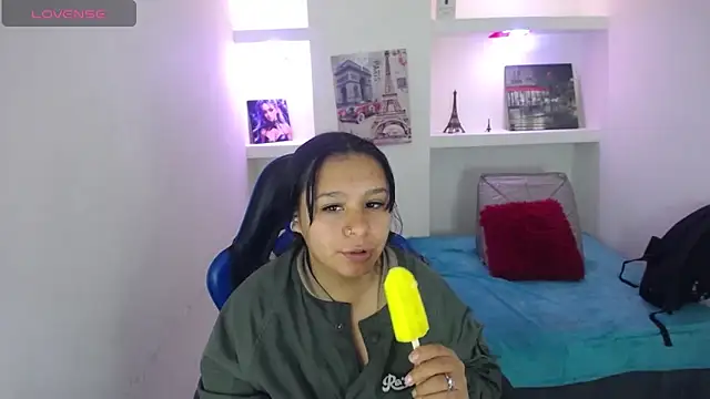 Snapshot of Charis_21 chatting on November 2025 03:11:01 AM Charis 21 online show from November 2025 03:11:01 AM