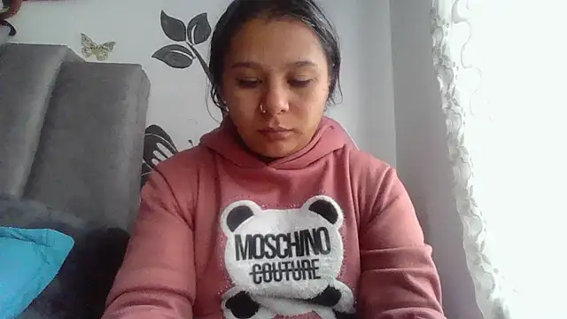 Charis 21 online show from April 2026 06:45:02 PM