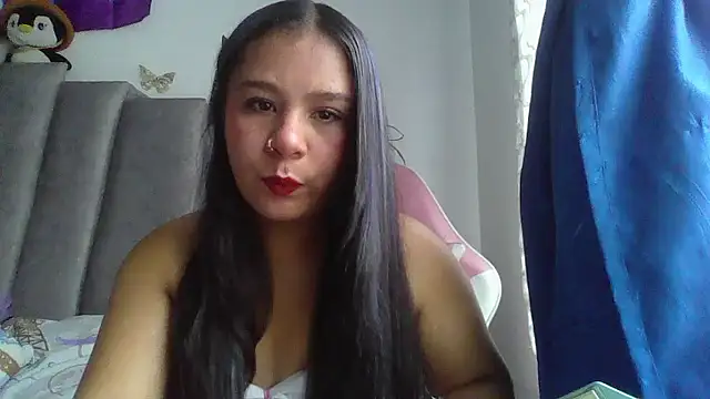 Charis 21 online show from April 2026 07:17:01 PM