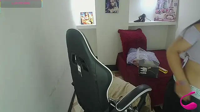 Charis 21 online show from January 2026 07:12:01 PM