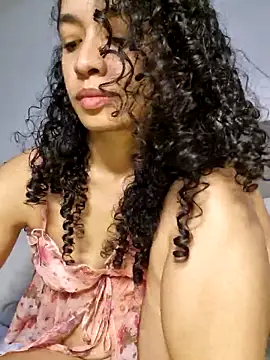 Snapshot of angela__98 chatting on June 2026 01:12:02 PM angela 98 online show from June 2026 01:12:02 PM