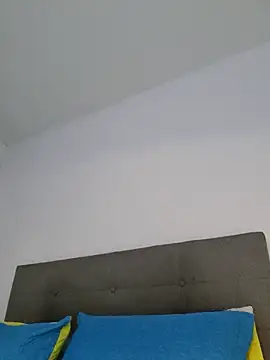 angela  98 online show from February 2026 12:15:02 PM