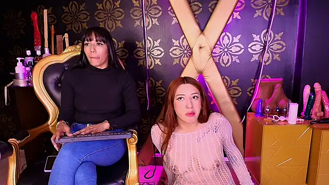 Sunny n Mia online show from October 2025 07:47:01 PM