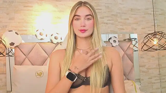 Snapshot of maryy_campbell_ chatting on July 2026 12:02:01 PM maryy campbell online show from July 2026 12:02:01 PM