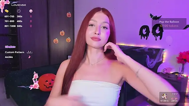 Snapshot of EleanorePeach chatting on November 2025 11:48:01 AM EleanorePeach online show from November 2025 11:48:01 AM