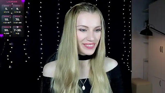 Lilianna Just online show from February 2025 04:35:01 PM