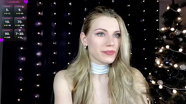 Lilianna Just online show from December 2024 07:00:02 PM