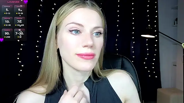 Lilianna Just online show from March 2025 04:11:02 PM