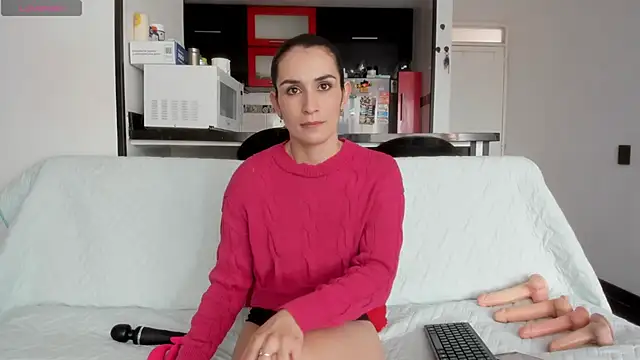 Snapshot of Layla_Sia chatting on June 2026 03:46:02 PM Layla Sia online show from June 2026 03:46:02 PM