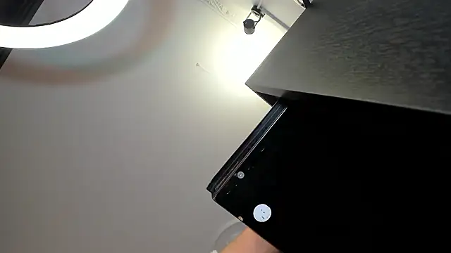 Apotheosis01 online show from January 2026 09:27:01 AM