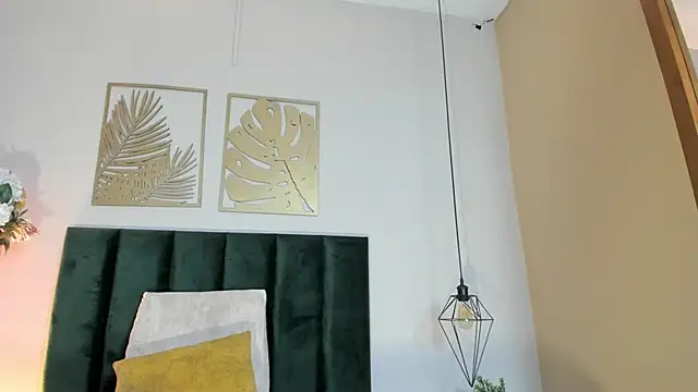 NoraDasilva online show from November 2025 12:33:01 AM