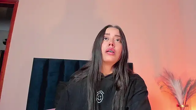 NoraDasilva online show from October 2025 12:32:02 AM