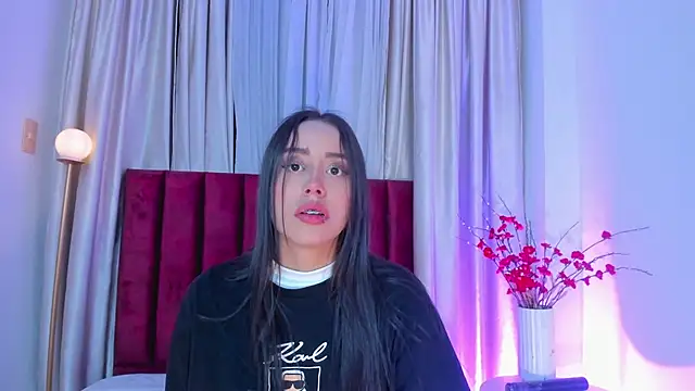 NoraDasilva online show from September 2025 05:51:01 PM