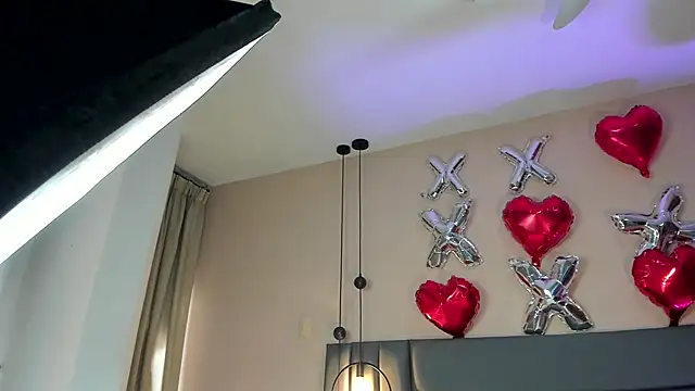 NoraDasilva online show from February 2026 02:38:02 PM