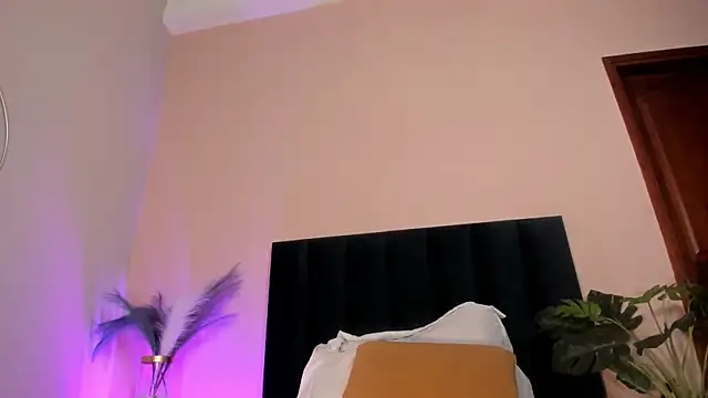 NoraDasilva online show from December 2025 12:46:01 AM