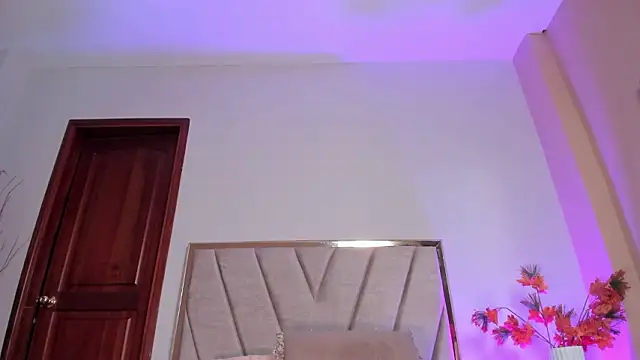 NoraDasilva online show from February 2026 02:53:01 AM