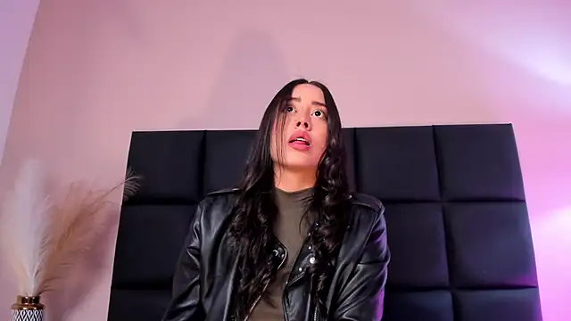 NoraDasilva online show from October 2025 12:33:02 AM