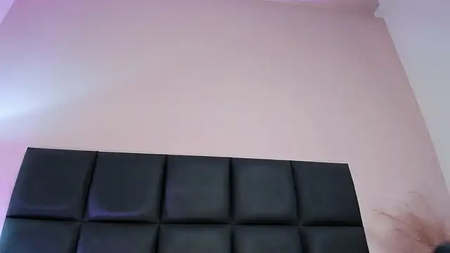 NoraDasilva online show from April 2026 11:19:01 PM