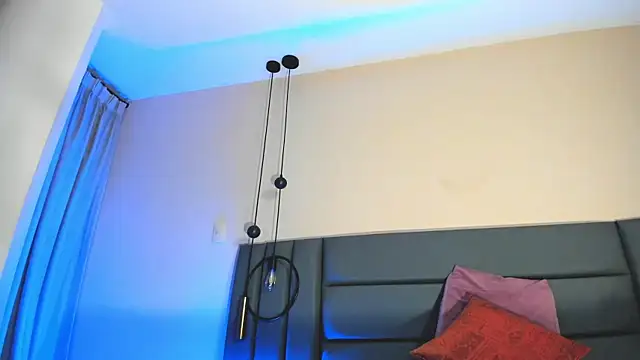 NoraDasilva online show from November 2025 11:19:02 PM