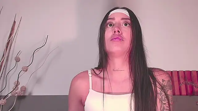 NoraDasilva online show from September 2025 11:21:01 PM