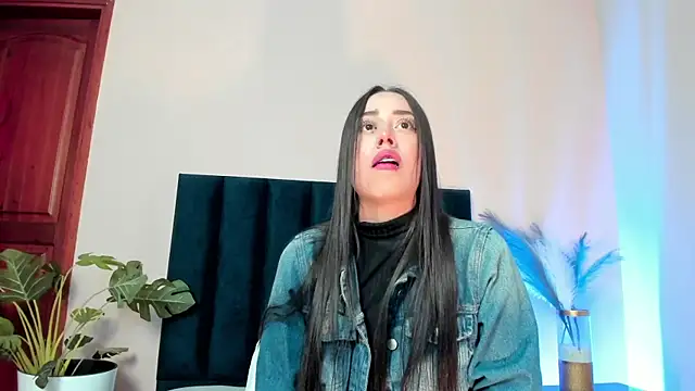 NoraDasilva online show from January 2026 11:55:02 PM