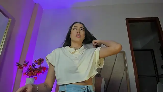 NoraDasilva online show from October 2025 11:58:01 PM