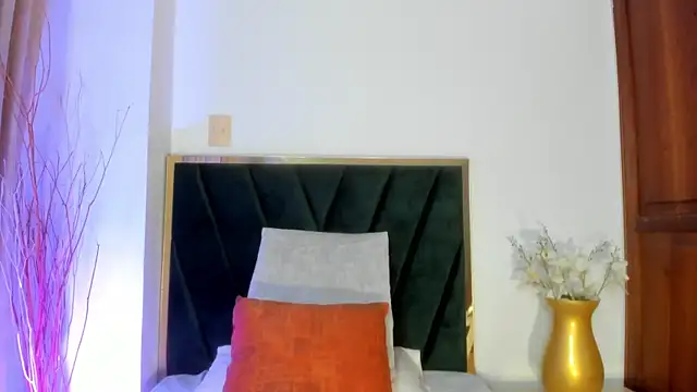 NoraDasilva online show from February 2026 12:29:01 AM