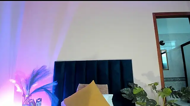 NoraDasilva online show from February 2026 10:21:01 PM