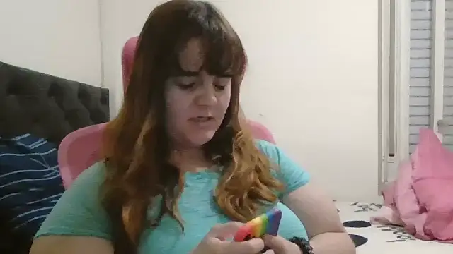 Snapshot of Bombon_ok chatting on December 2025 01:28:01 AM Bombon ok online show from December 2025 01:28:01 AM