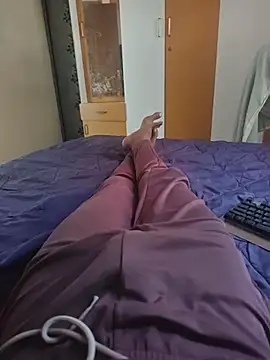 Snapshot of Newyork-couple chatting on October 2025 06:12:01 AM Newyork-couple online show from October 2025 06:12:01 AM