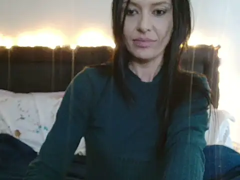 Snapshot of michelle105 chatting on May 2026 01:57:16 AM michelle105 online show from May 2026 01:57:16 AM