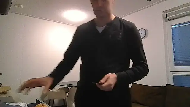 Snapshot of popperspair chatting on September 2025 05:52:01 PM popperspair online show from September 2025 05:52:01 PM