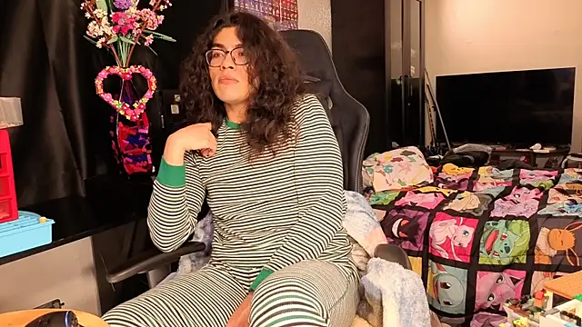 ShinyCherub online show from March 2025 09:03:01 PM