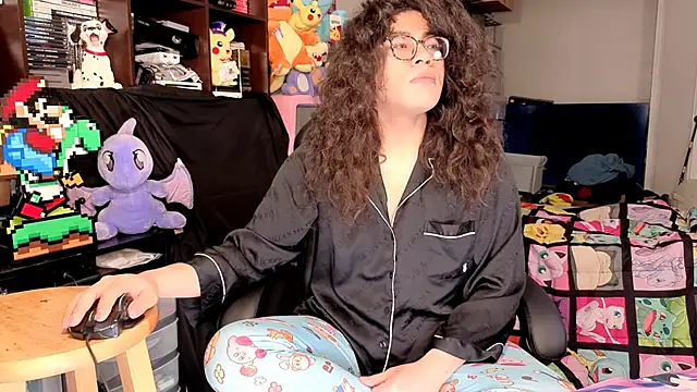 Snapshot of ShinyCherub chatting on January 2026 05:25:01 AM ShinyCherub online show from January 2026 05:25:01 AM