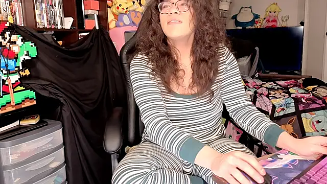 Snapshot of ShinyCherub chatting on February 2026 01:02:02 AM ShinyCherub online show from February 2026 01:02:02 AM