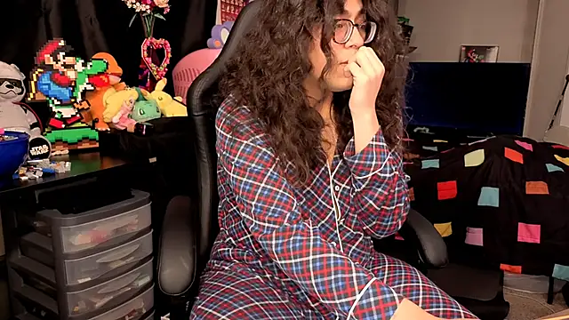 ShinyCherub online show from September 2025 07:21:02 PM