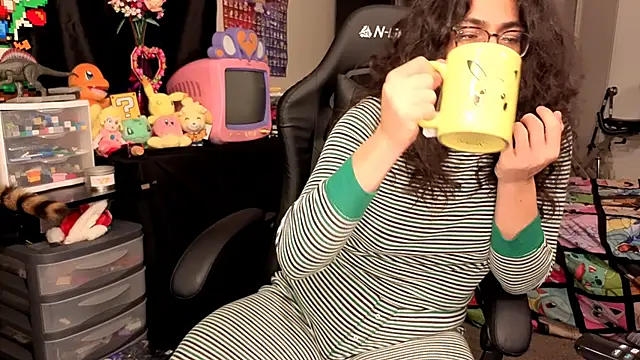 ShinyCherub online show from October 2025 02:24:01 AM