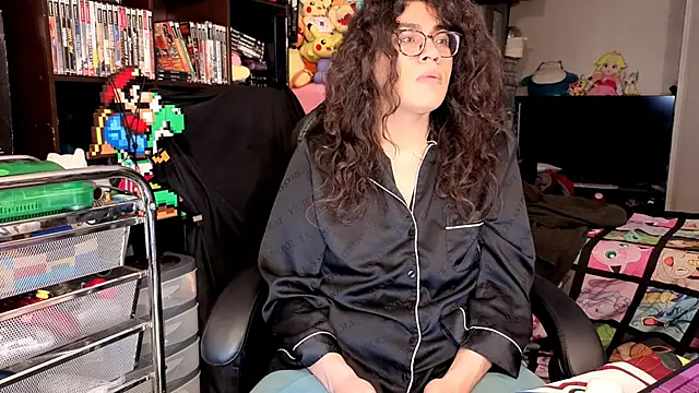 ShinyCherub online show from April 2026 06:21:01 PM