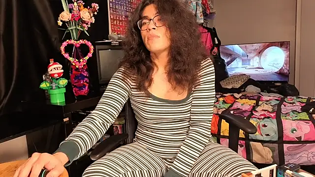 ShinyCherub online show from February 2025 10:28:01 PM