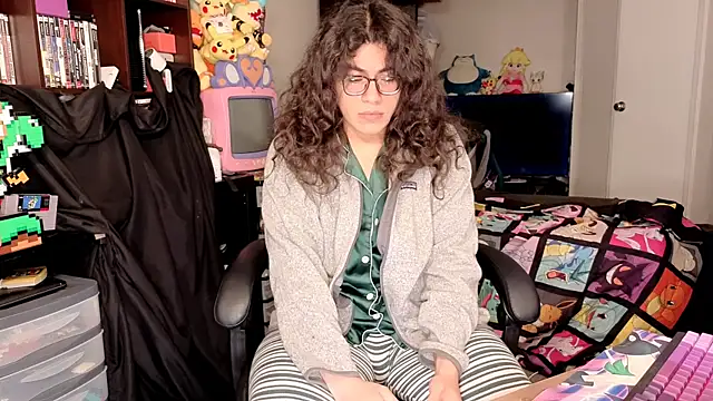 Snapshot of ShinyCherub chatting on February 2026 10:18:01 PM ShinyCherub online show from February 2026 10:18:01 PM