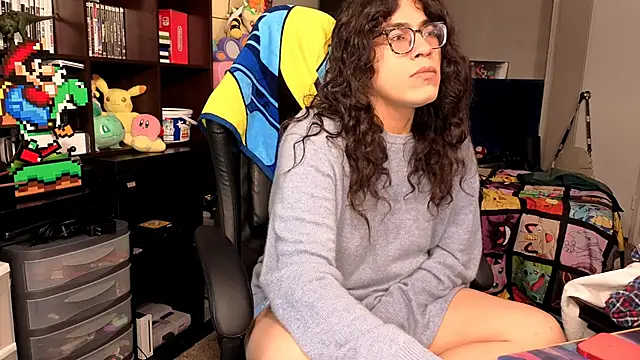 Snapshot of ShinyCherub chatting on November 2025 01:54:01 AM ShinyCherub online show from November 2025 01:54:01 AM