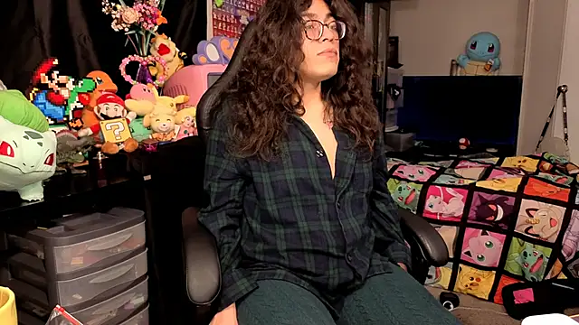 Snapshot of ShinyCherub chatting on November 2025 12:26:01 AM ShinyCherub online show from November 2025 12:26:01 AM