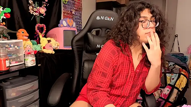 ShinyCherub online show from October 2025 05:47:01 PM