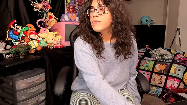 Snapshot of ShinyCherub chatting on November 2025 11:35:02 AM ShinyCherub online show from November 2025 11:35:02 AM