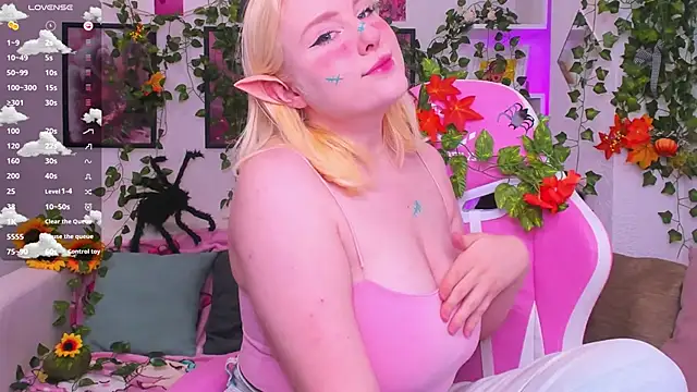 art lovee online show from October 2025 02:22:02 AM